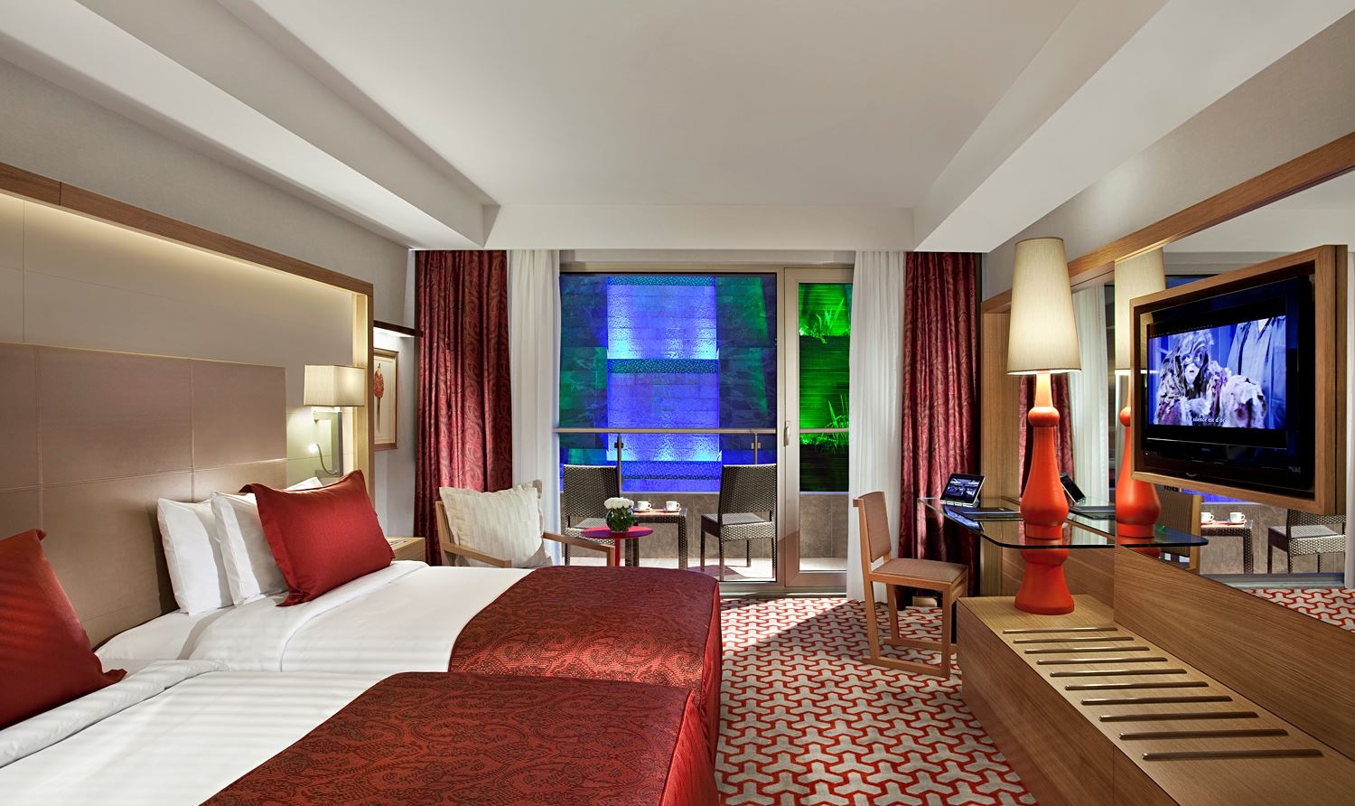 rooms-superior-bahce-manzarali-oda