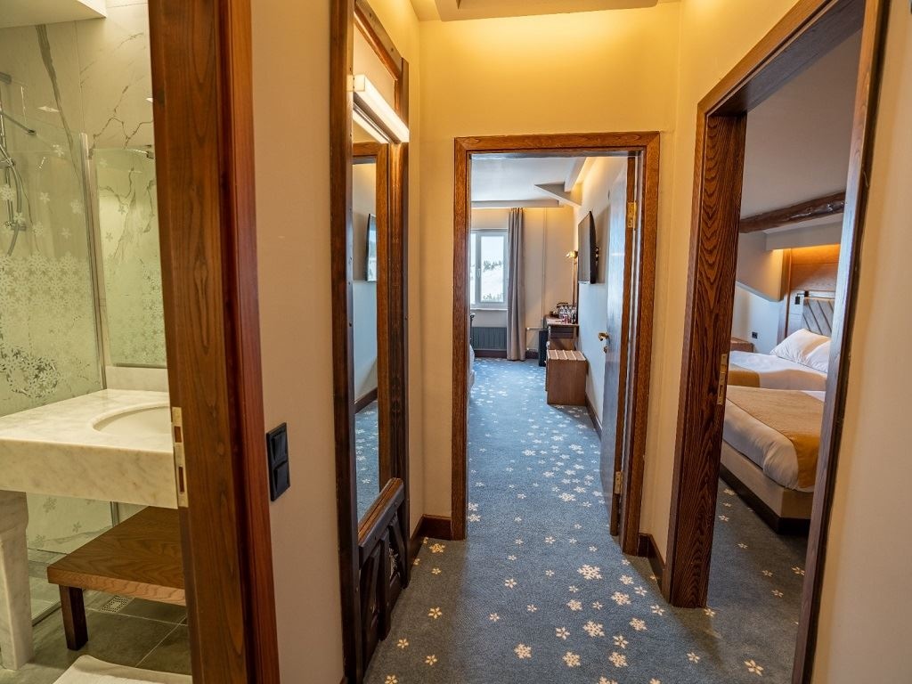 rooms-deluxe-kose-oda