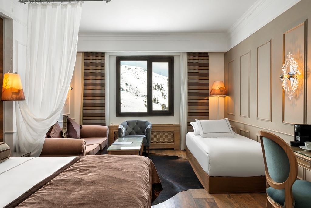 rooms-superior-room