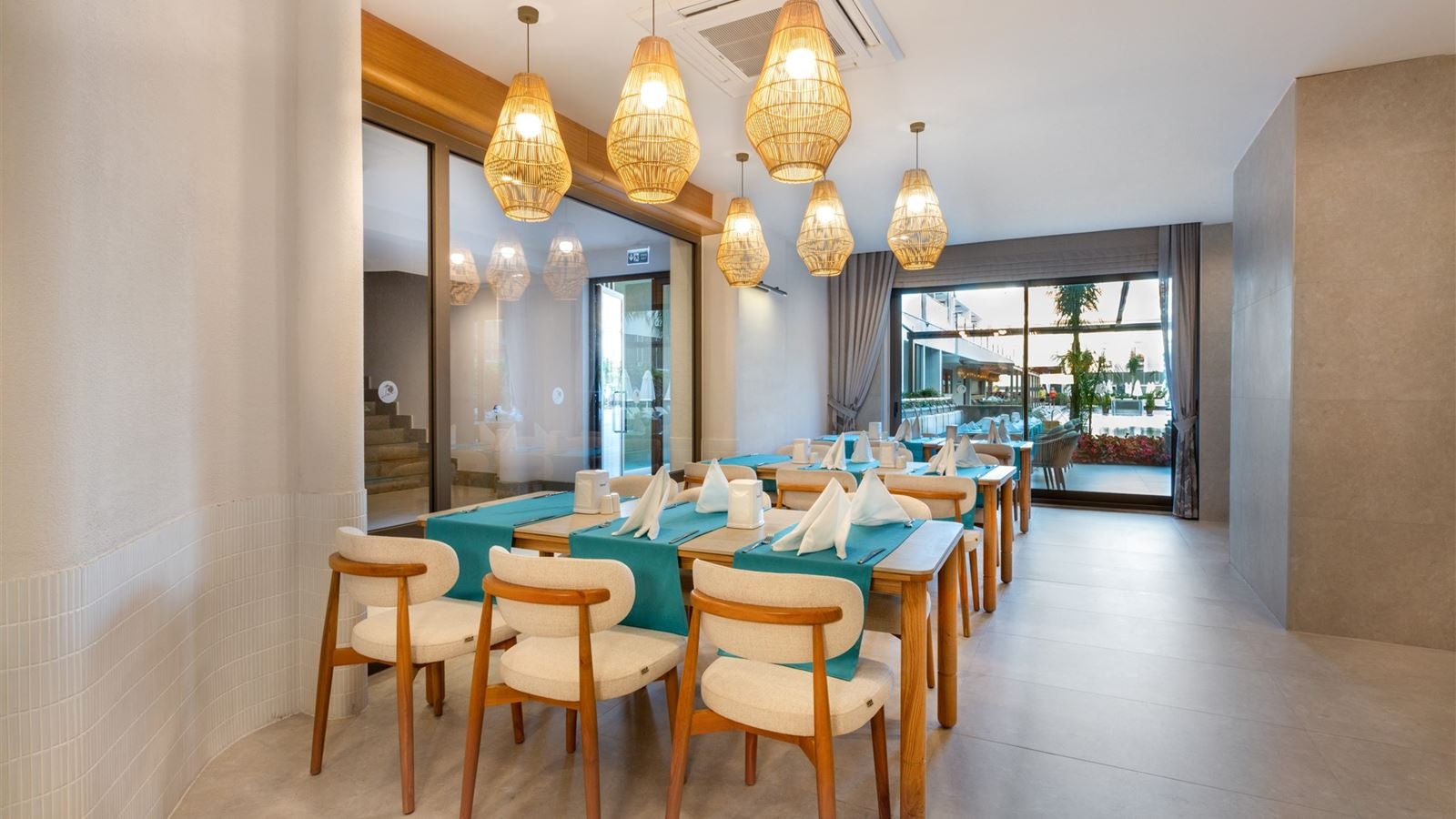 restaurants-main-restaurant