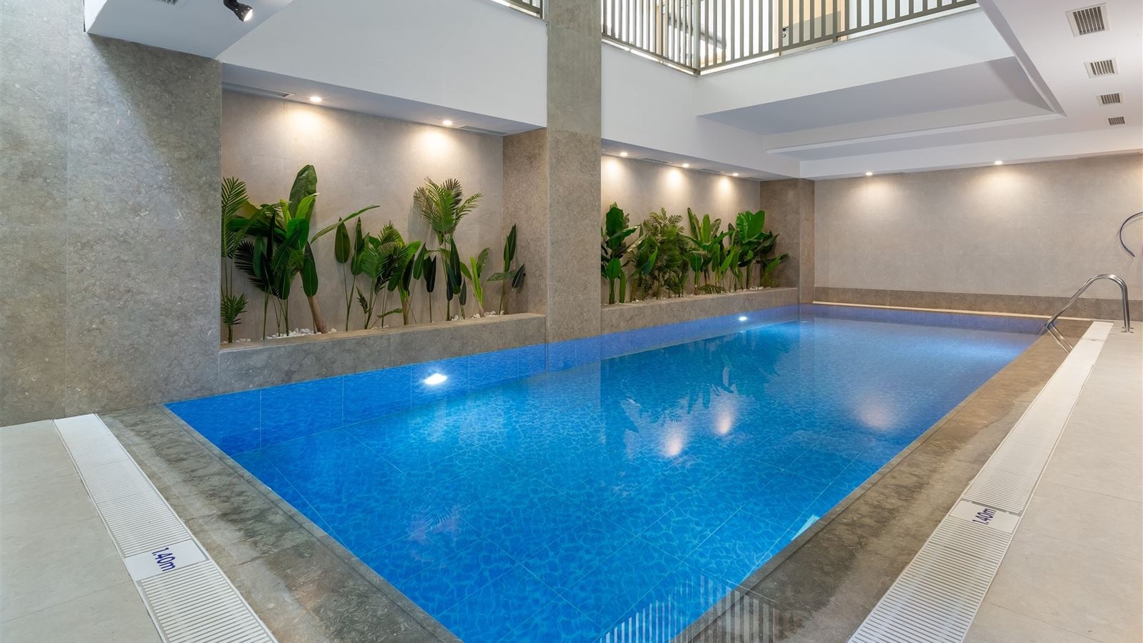 pools-indoor-pool
