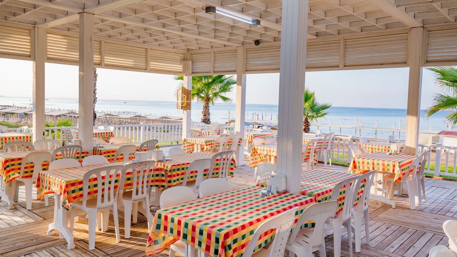 restaurants-beach-restaurant
