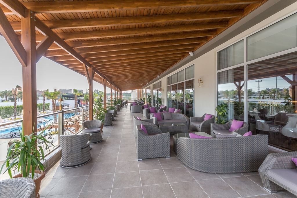 bars-lobby-bar