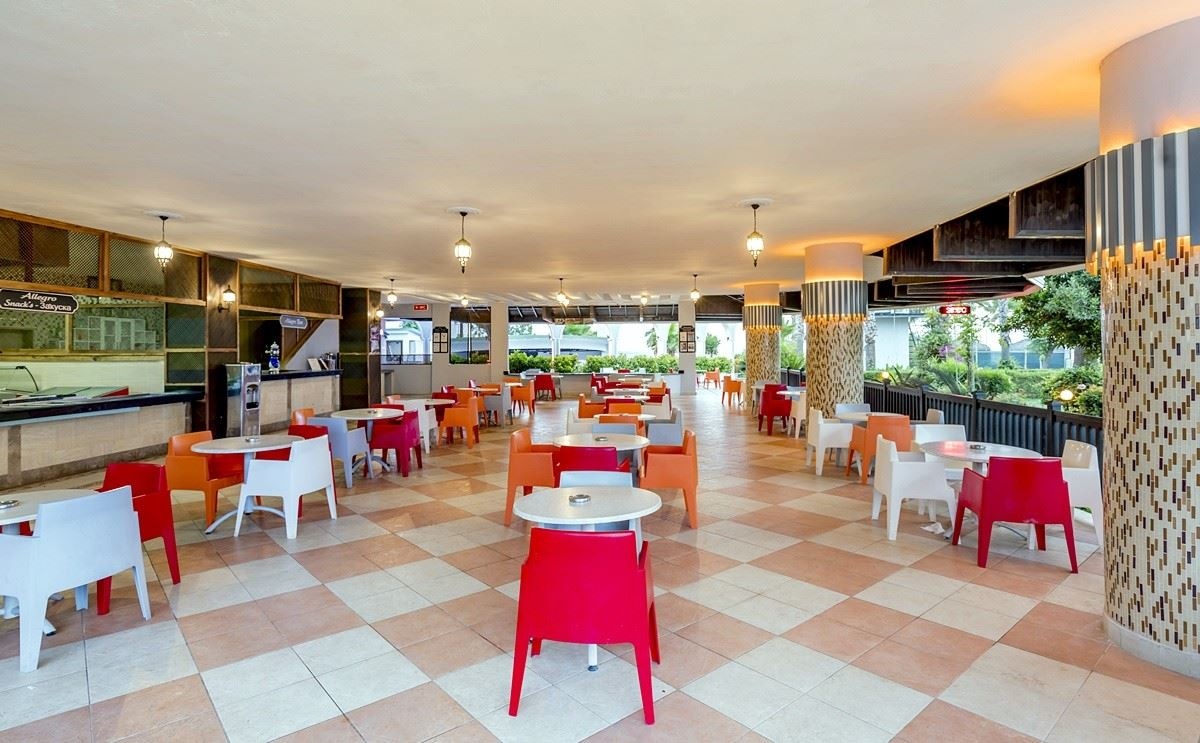 bars-snack--pool-bar