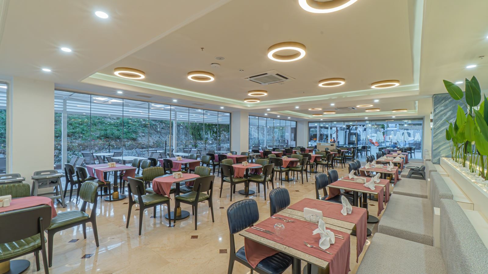 restaurants-main-restaurant