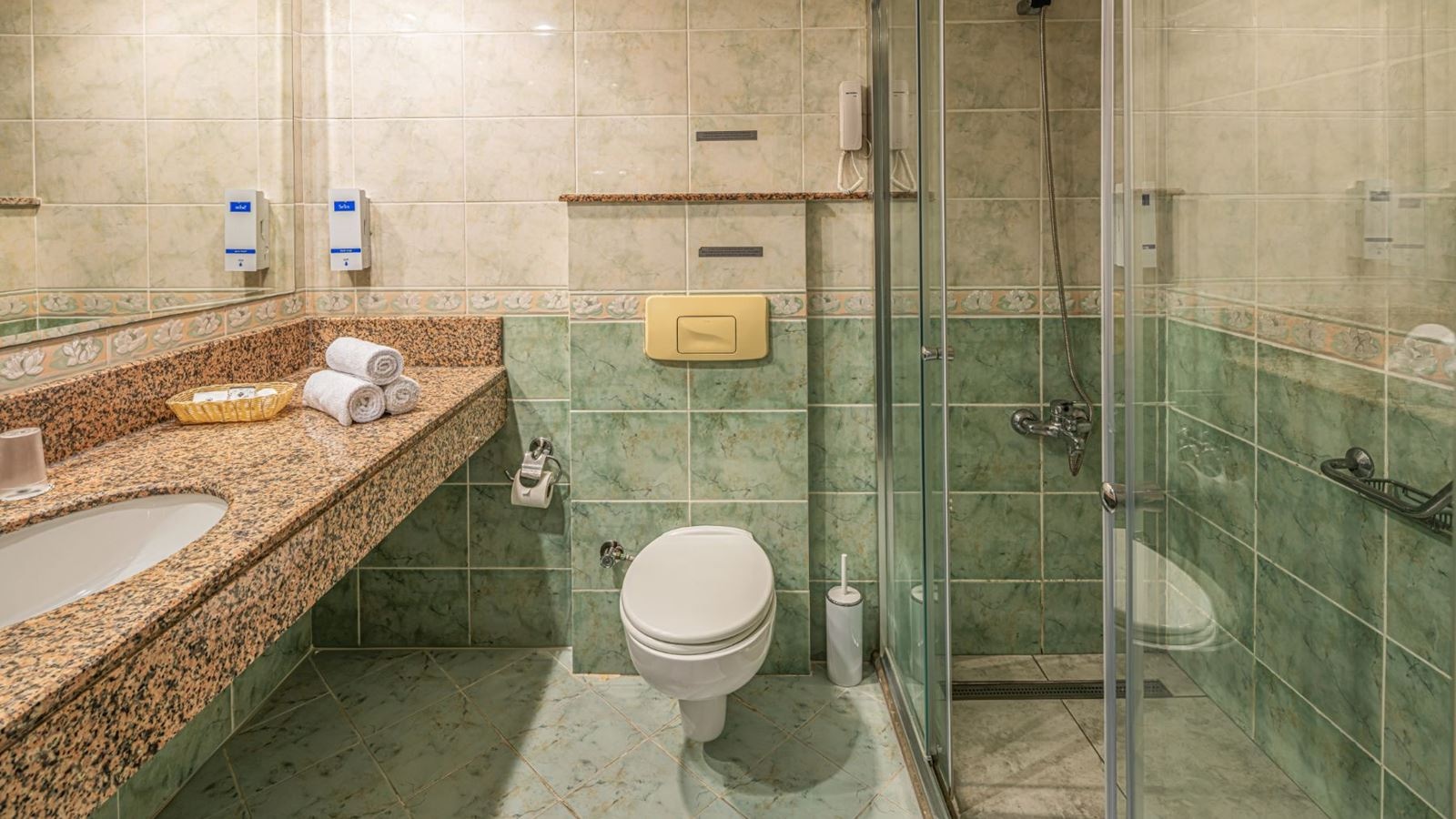 rooms-standard-lateral-sea