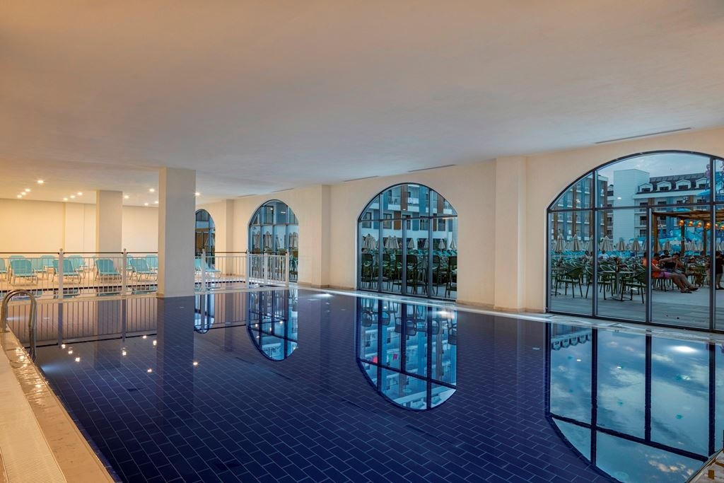 pools-indoor-pool