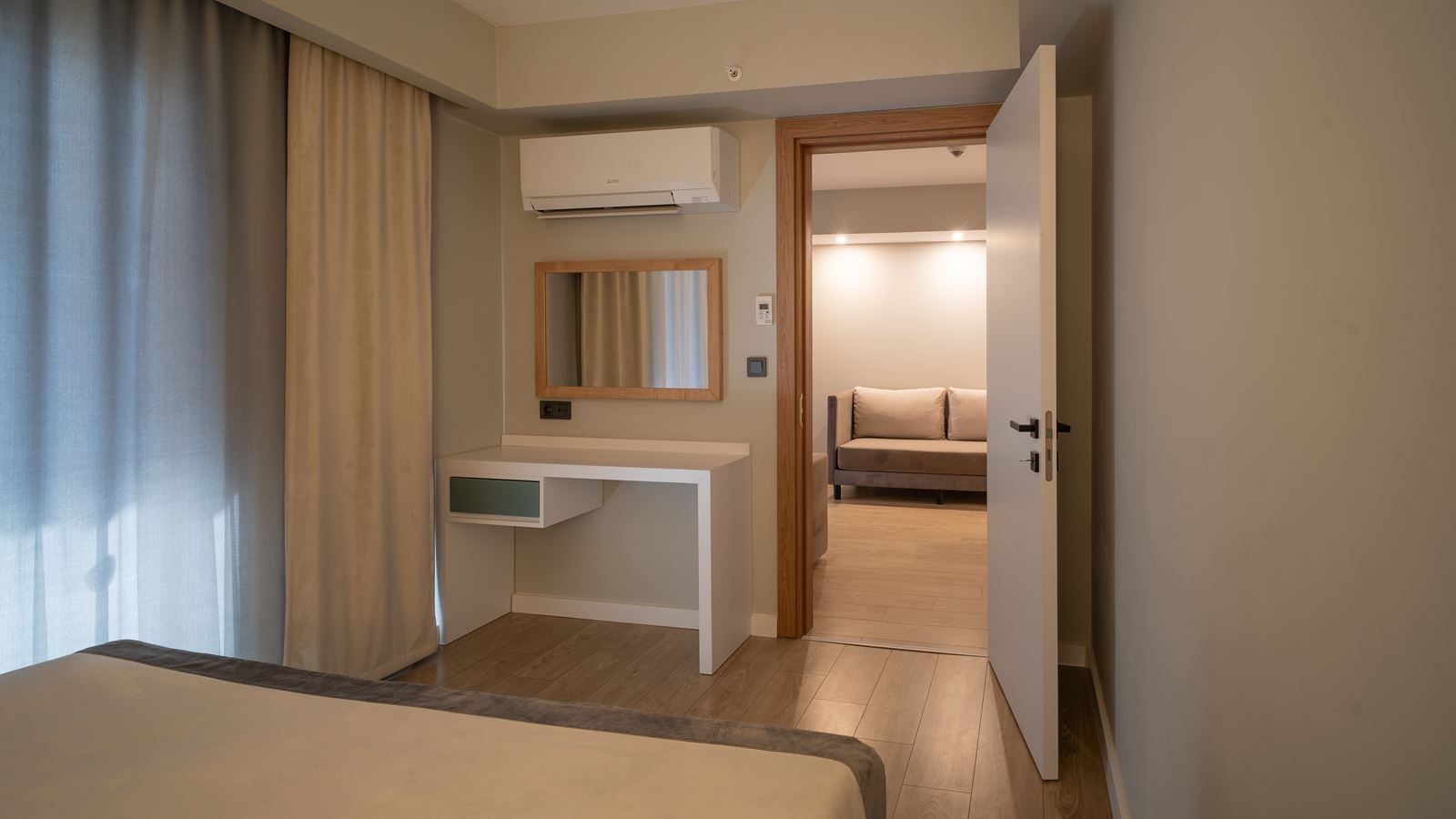 rooms-family-room-c-2-bathroom