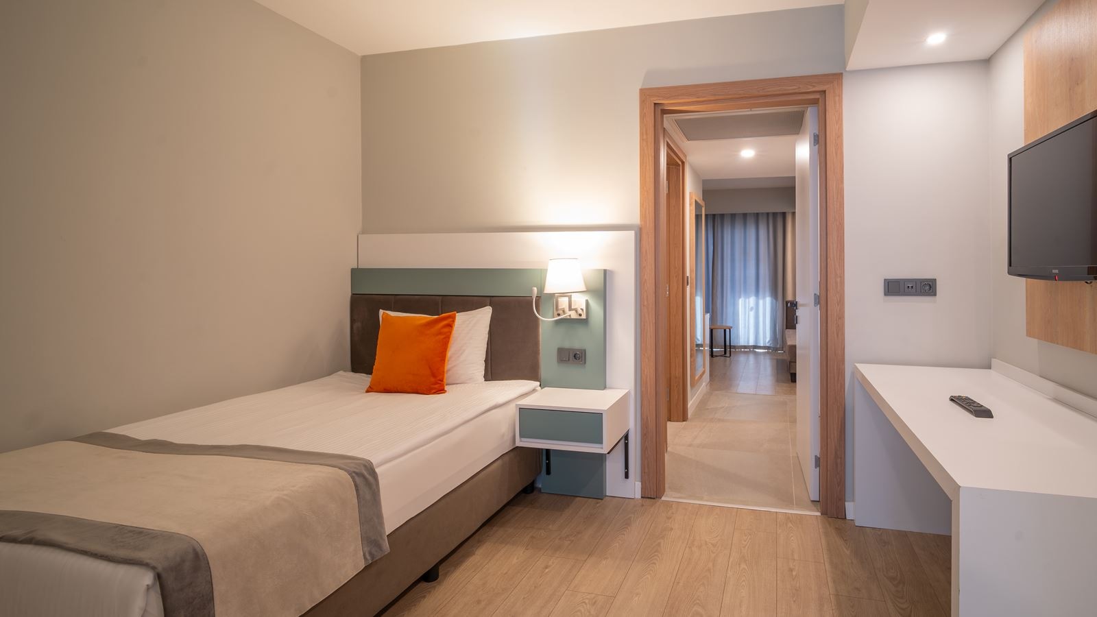 rooms-family-room-c-2-bathroom