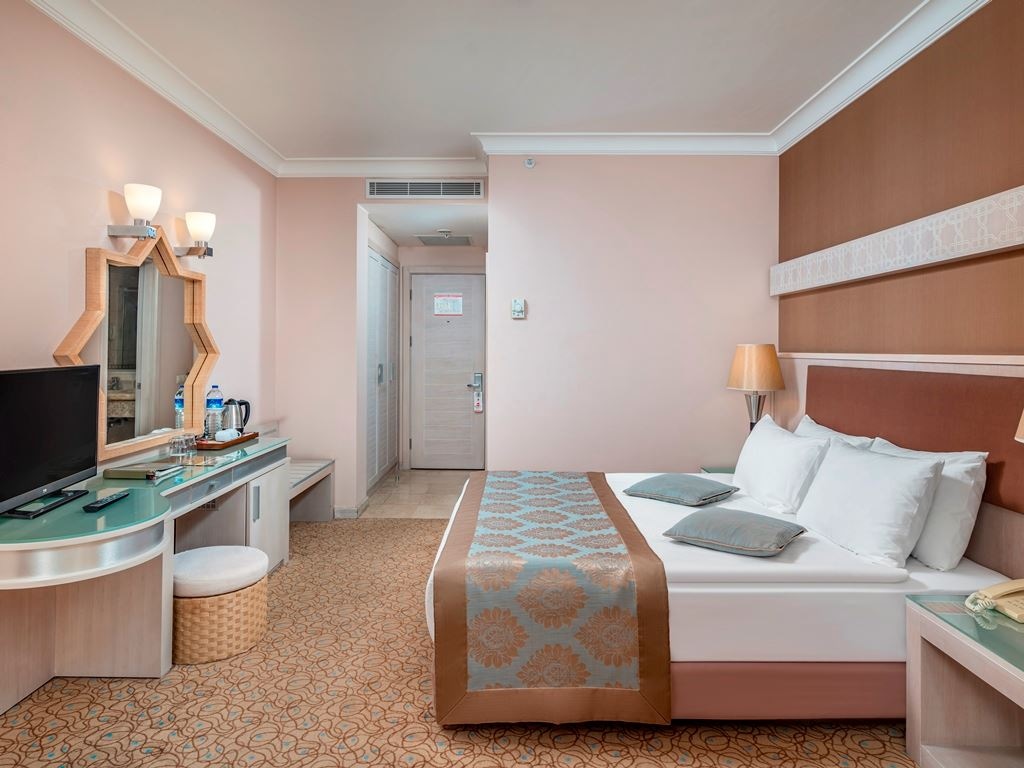 rooms-standart-room-land-view