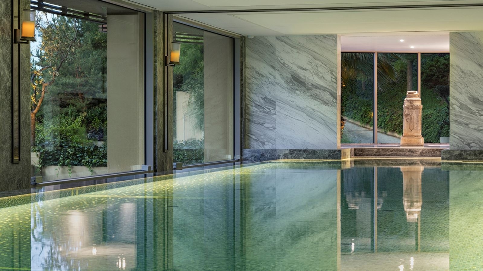 pools-indoor-pool