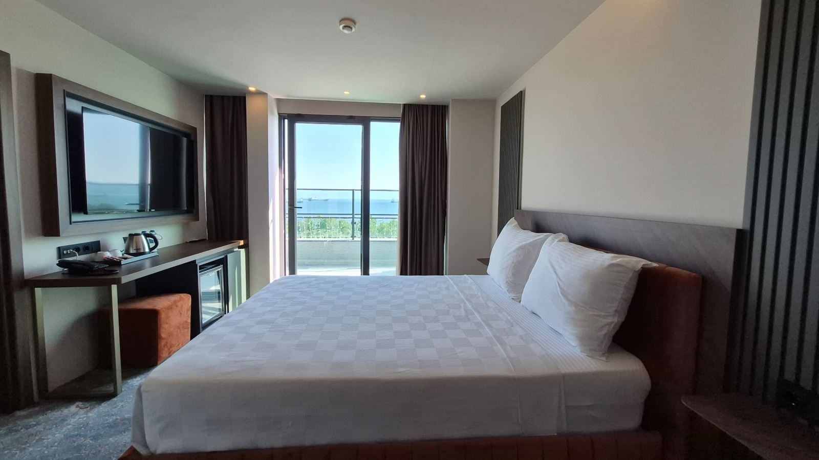 rooms-deluxe-oda-deniz-manzarali