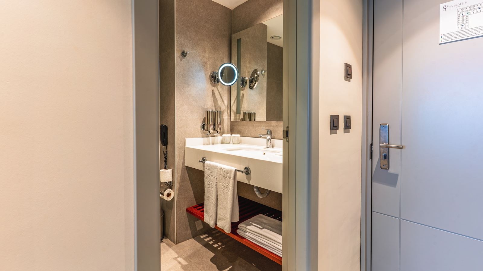 rooms-deluxe-dublex-family-room