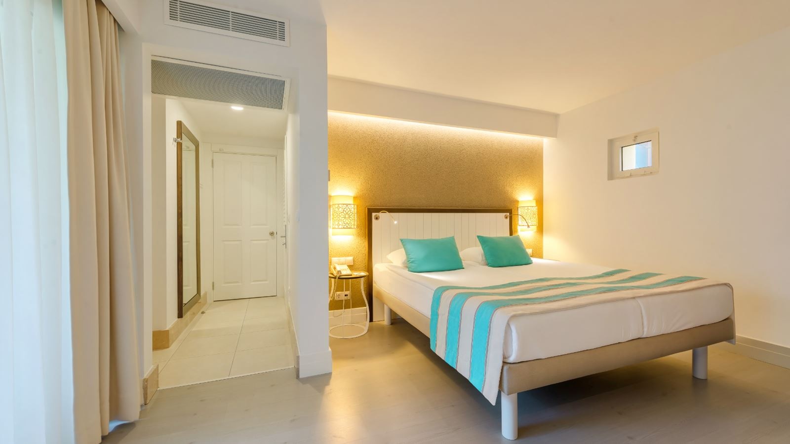 rooms-double-room-classic-dbl1