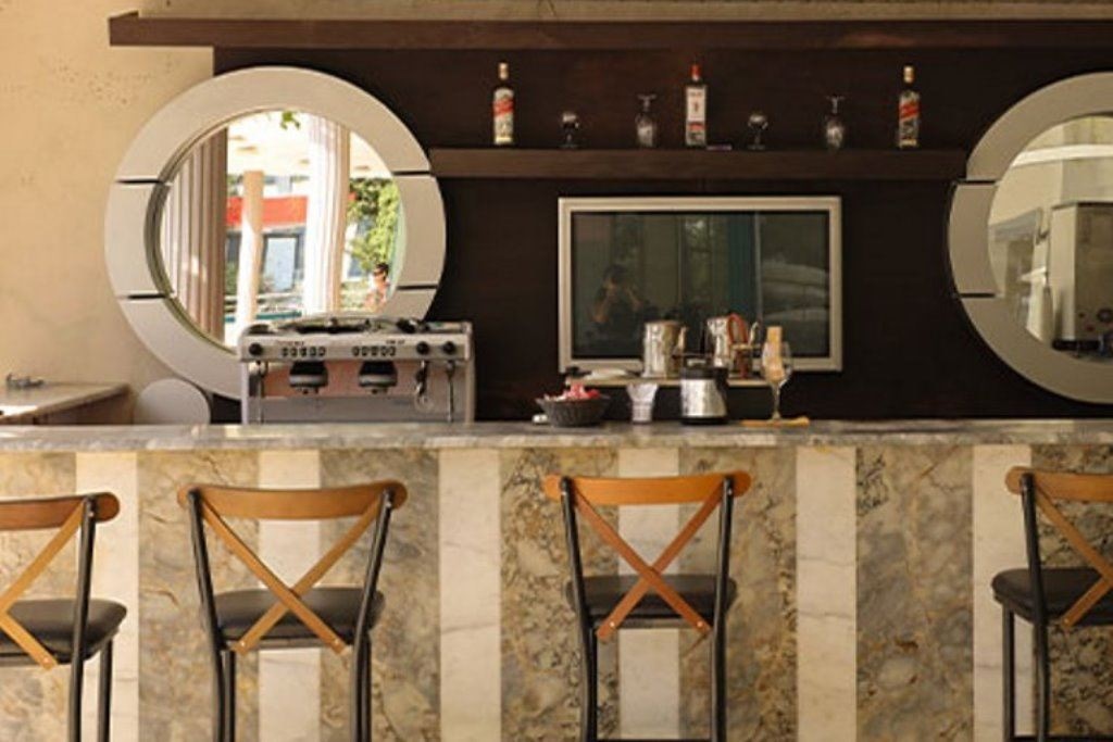 bars-lobby-bar