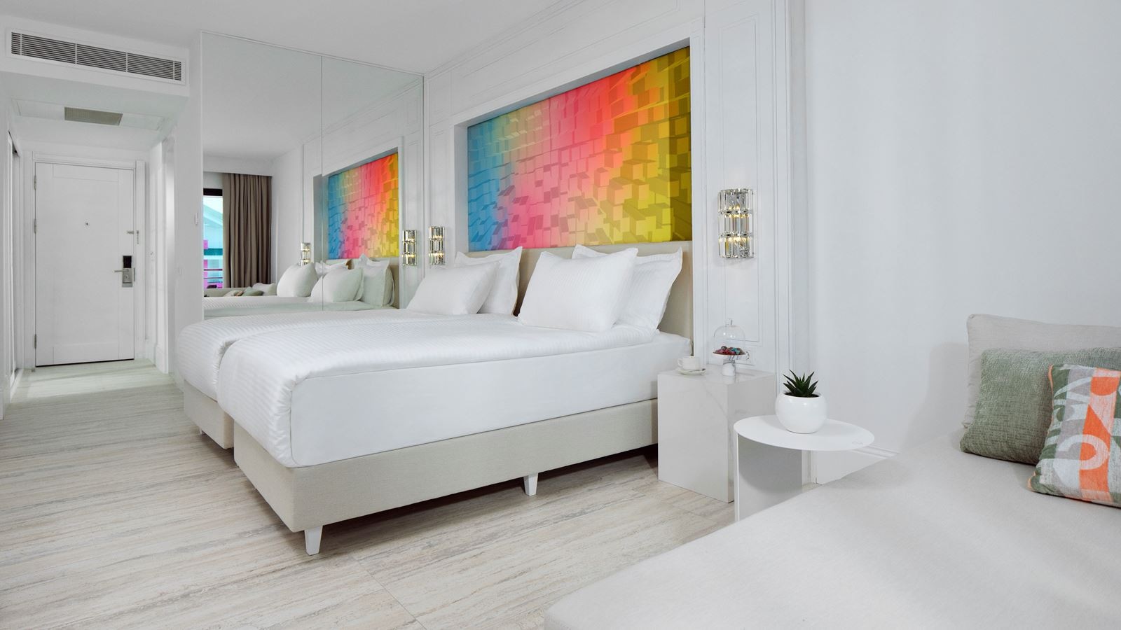 rooms-deluxe-room-partly-sea-view