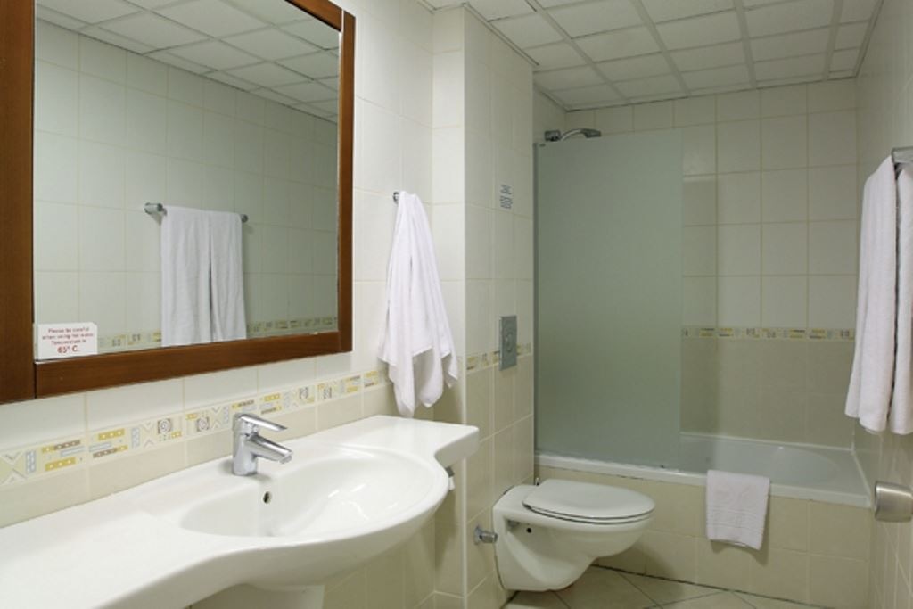 rooms-standard-room