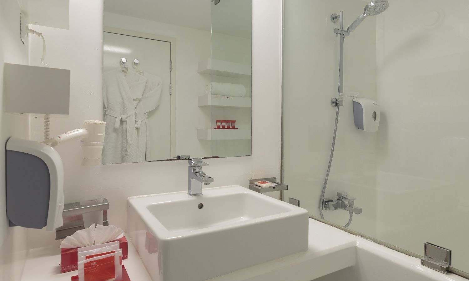 rooms-deluxe-sea-view