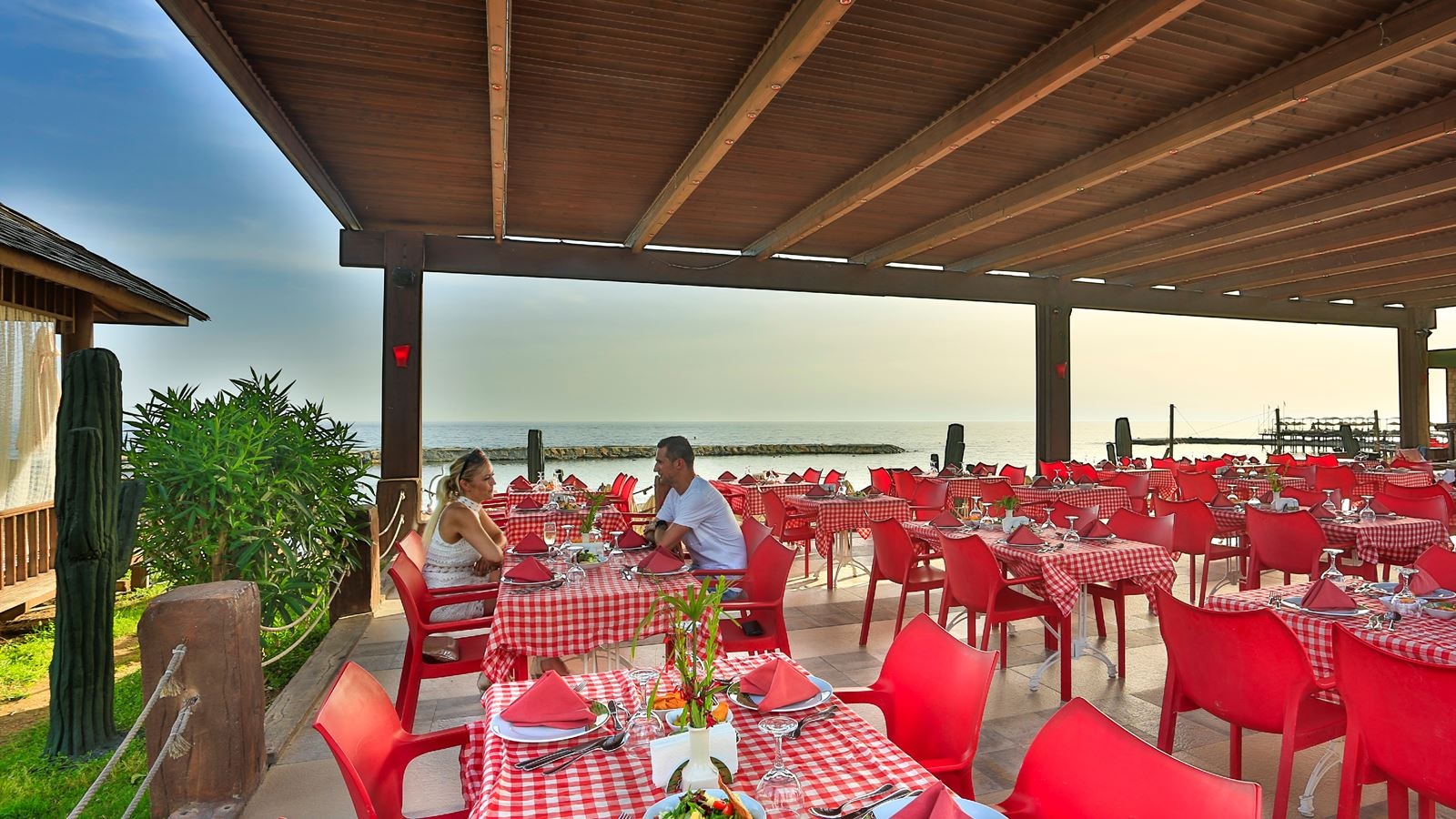 restaurants-el-sombrero-restaurant