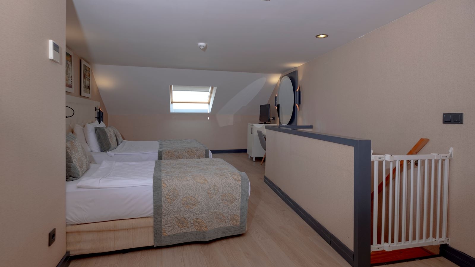 rooms-family-duplex-room-sea-view