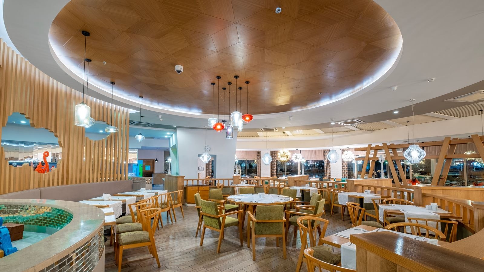 restaurants-harmony-restaurant