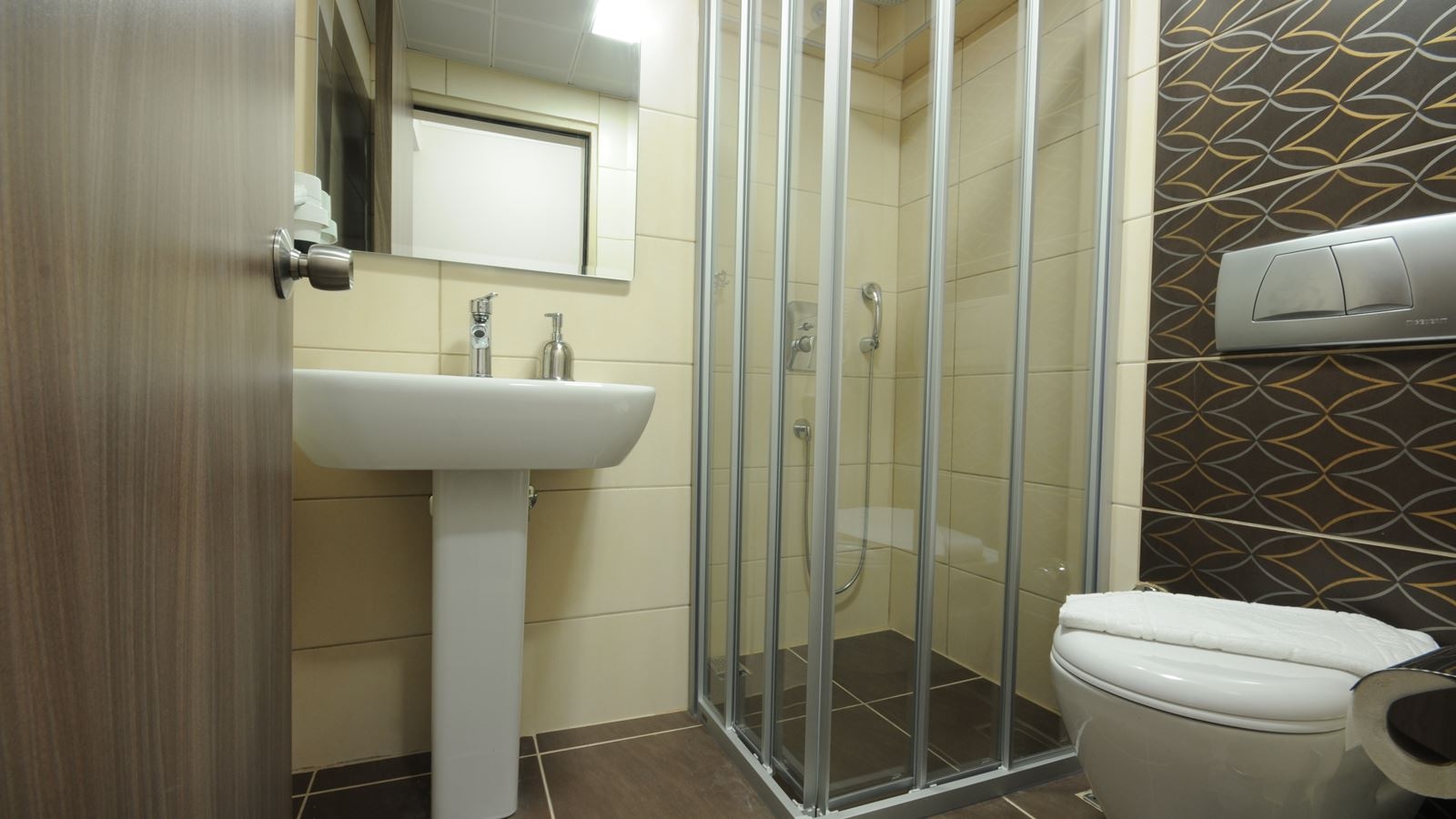 rooms-standard-room
