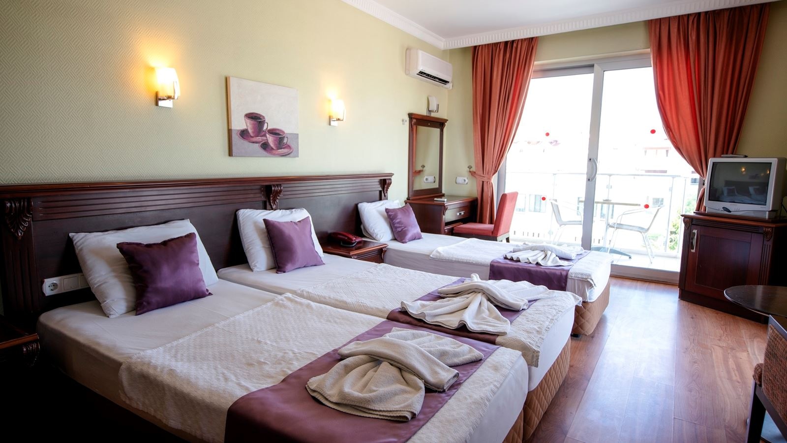 rooms-standard-room-with-balcony