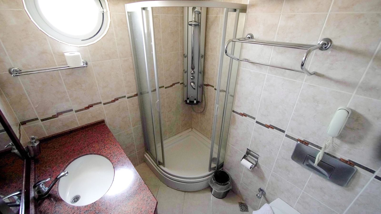 rooms-standard-room-with-balcony