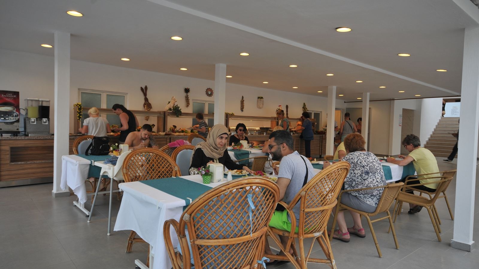 restaurants-restaurant