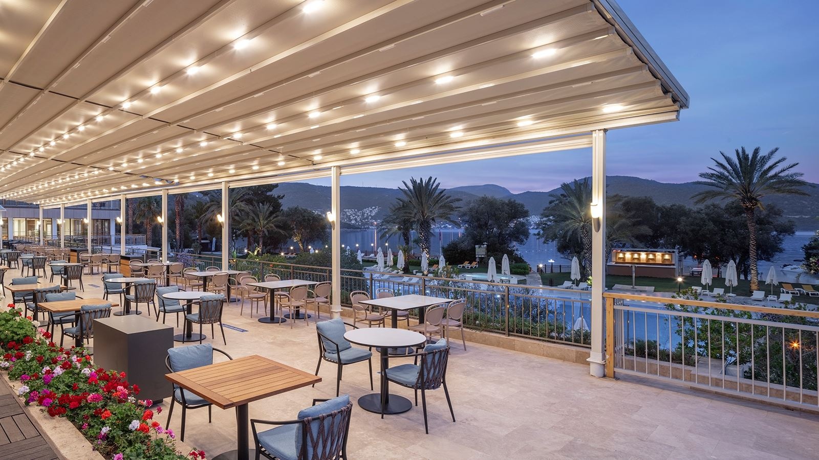 bars-cafe-bar--lobby-