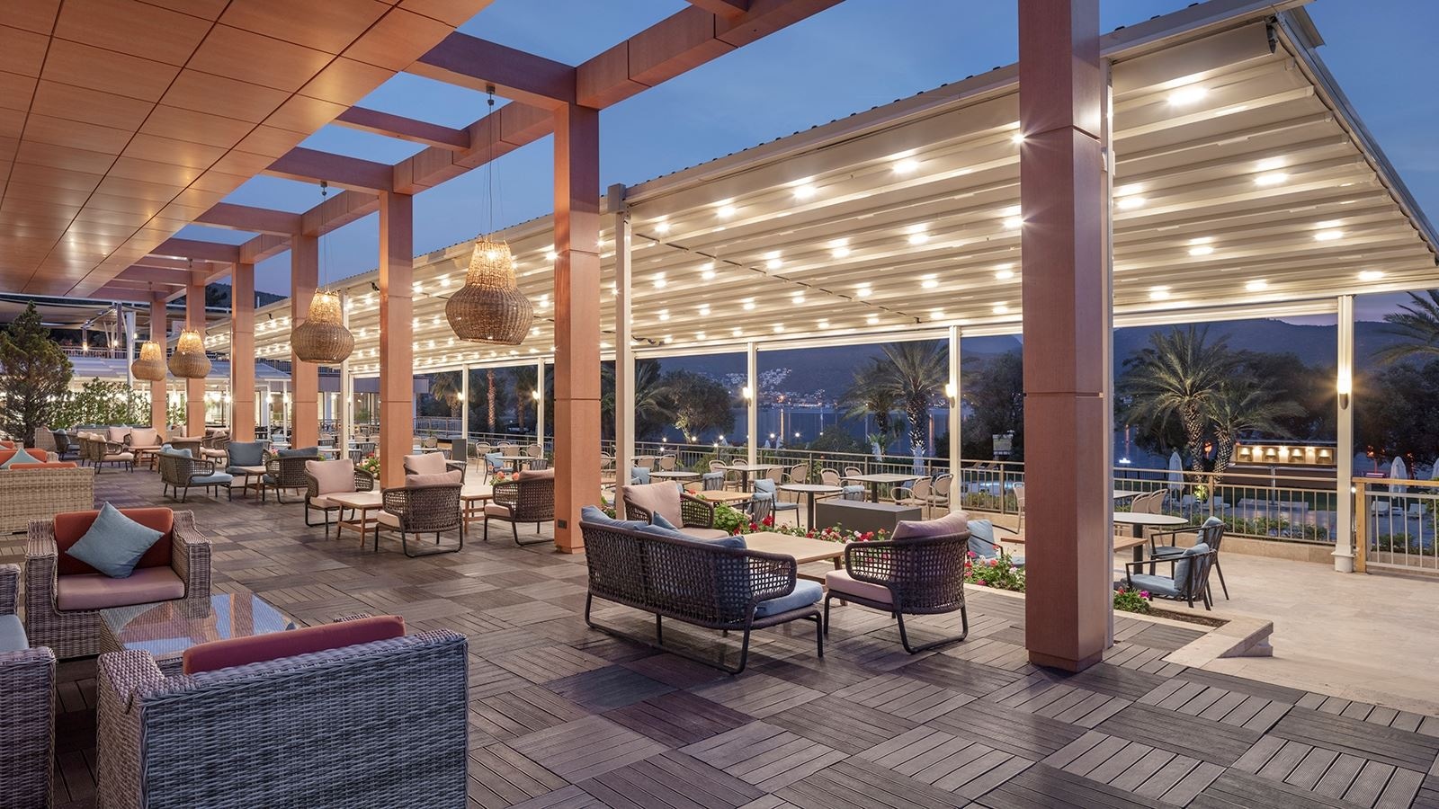 bars-cafe-bar--lobby-