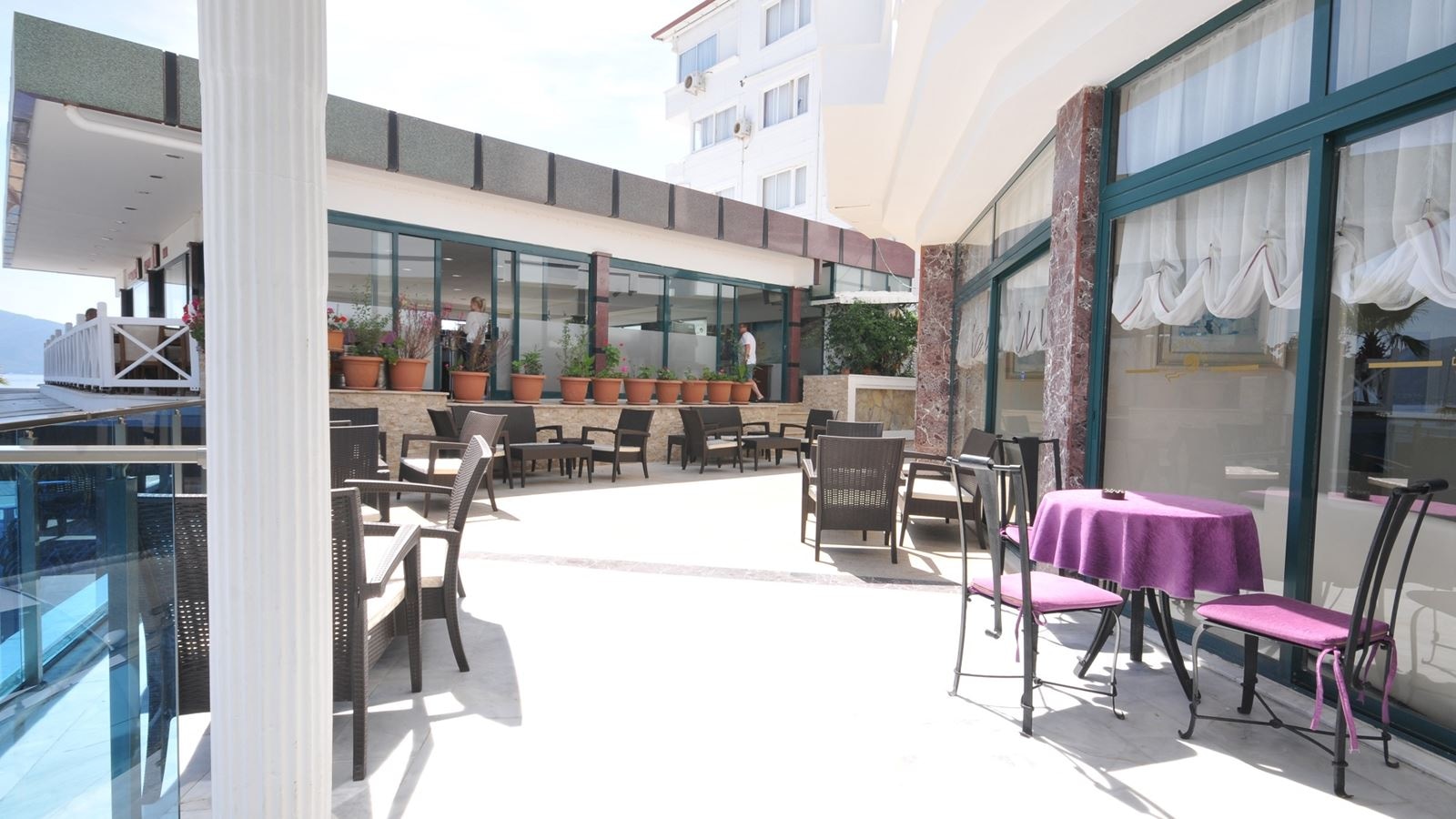 bars-restaurant-bar