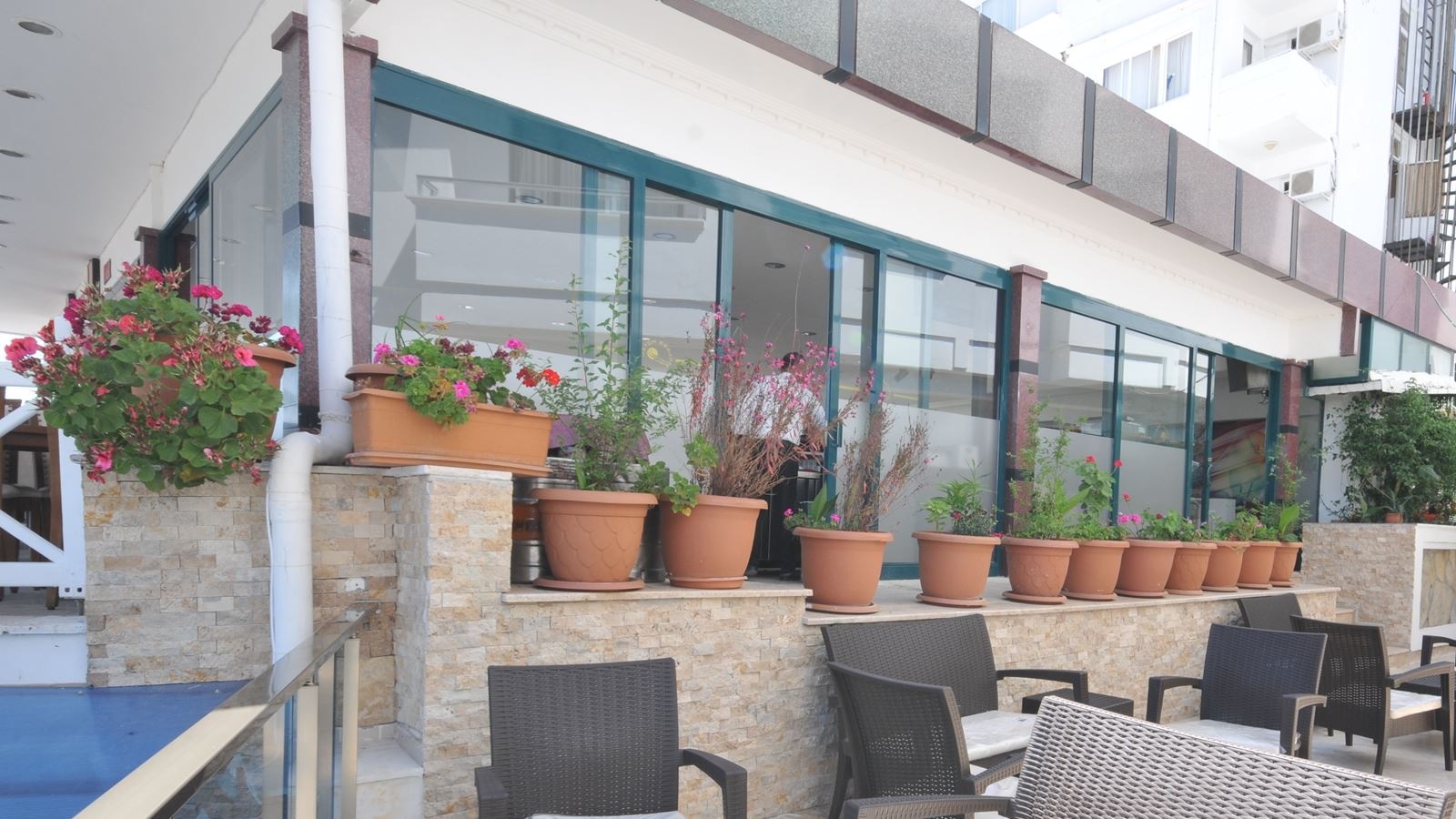 bars-restaurant-bar