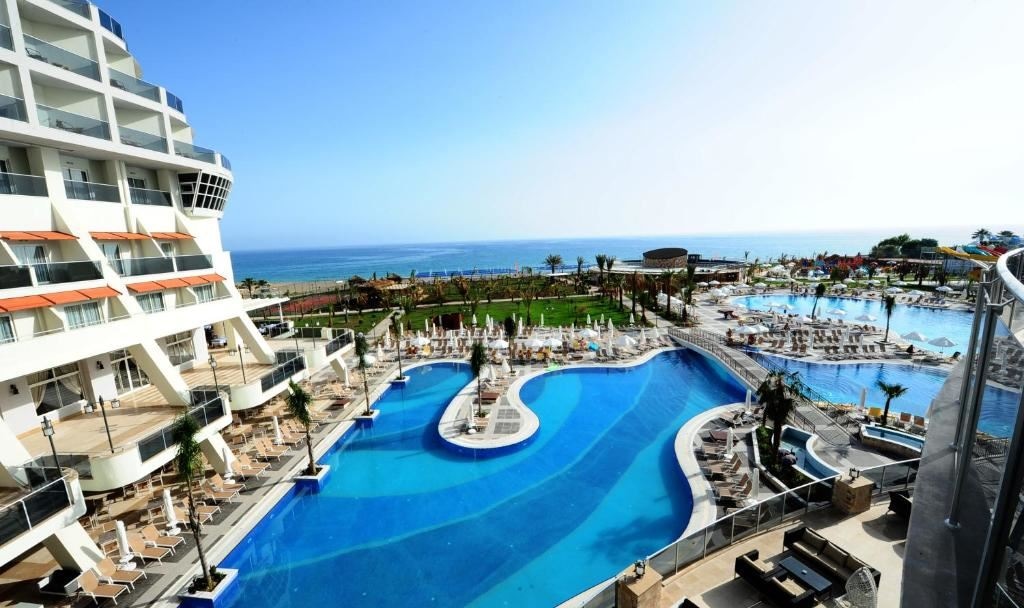 pools-outdoor-pool