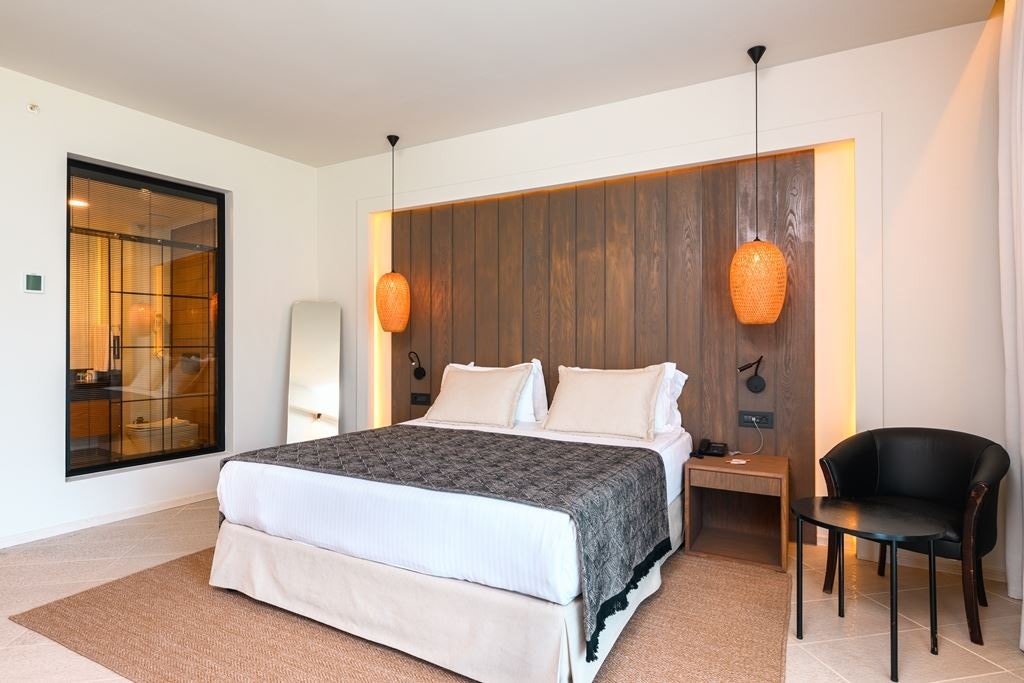 rooms-premium-room-garden-terrace