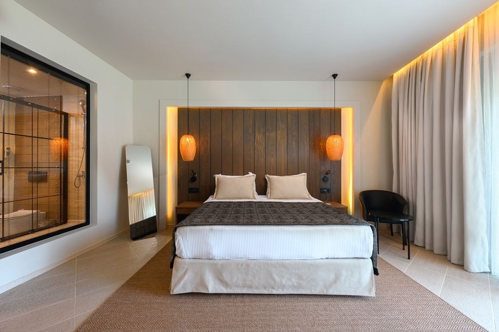 rooms-premium-room-garden-terrace