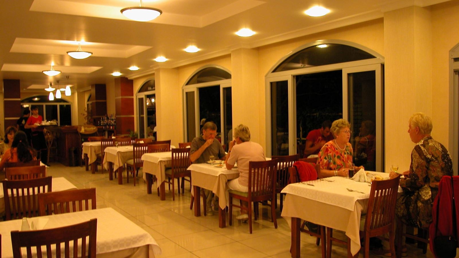 restaurants-main-restaurant