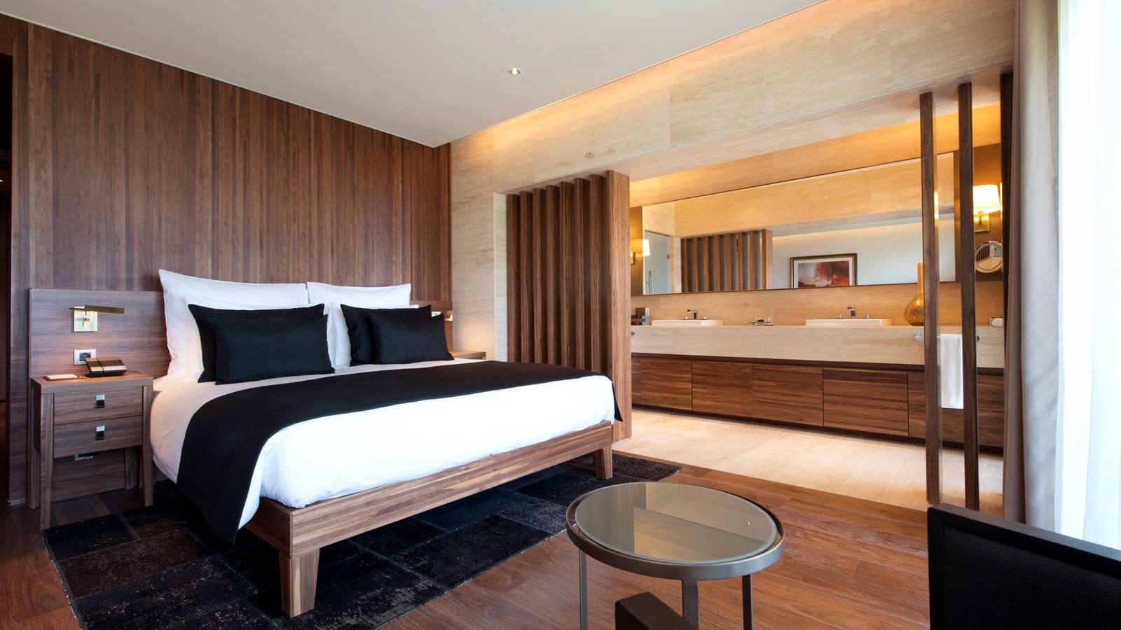 rooms-premier-suite-mountain-view