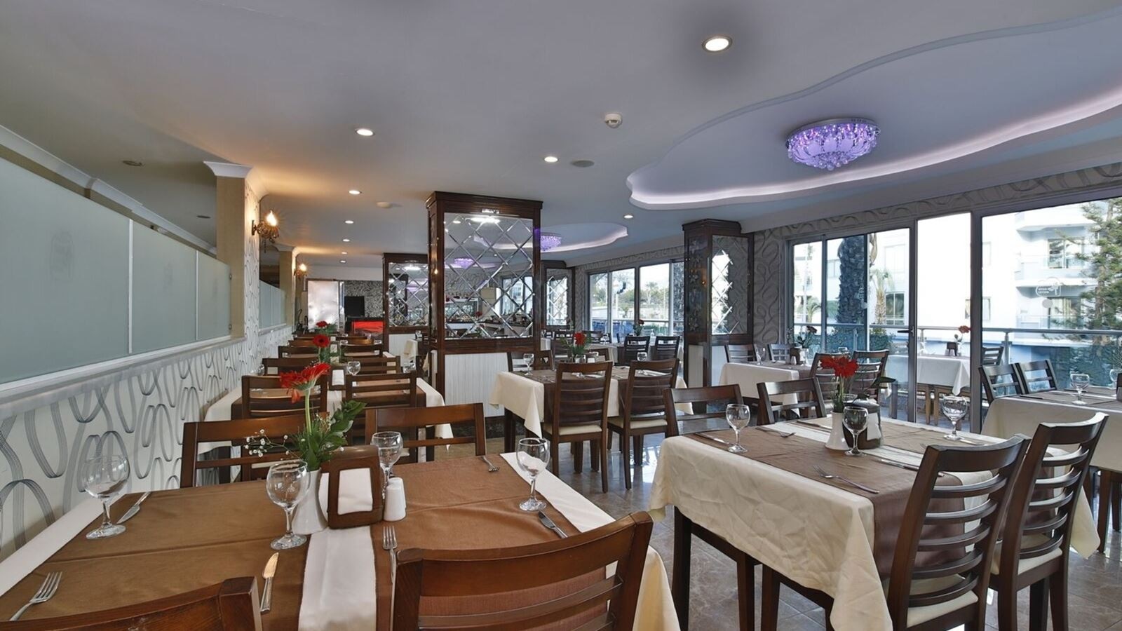 restaurants-main-restaurant