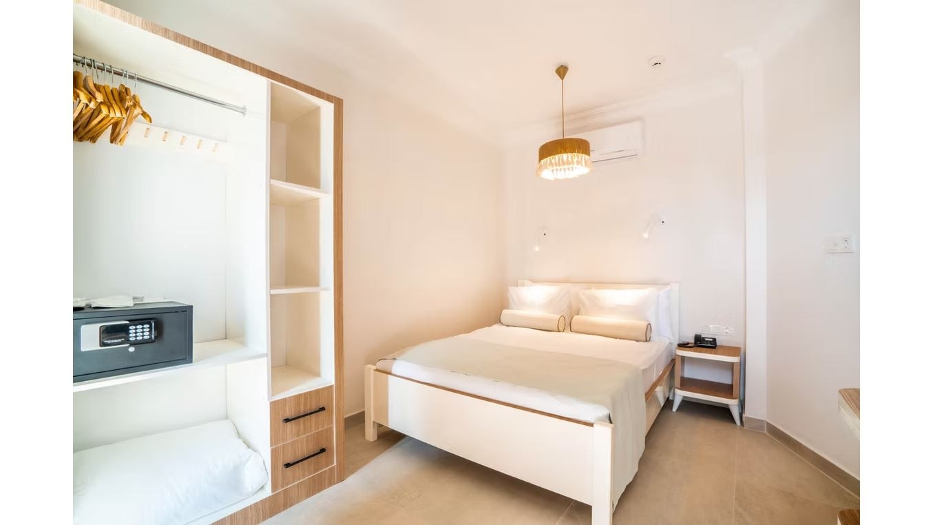 rooms-anex-one-bedroom-apartment