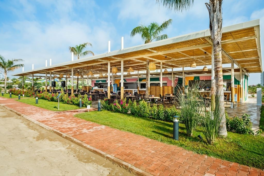 bars-beach-food-court-bar