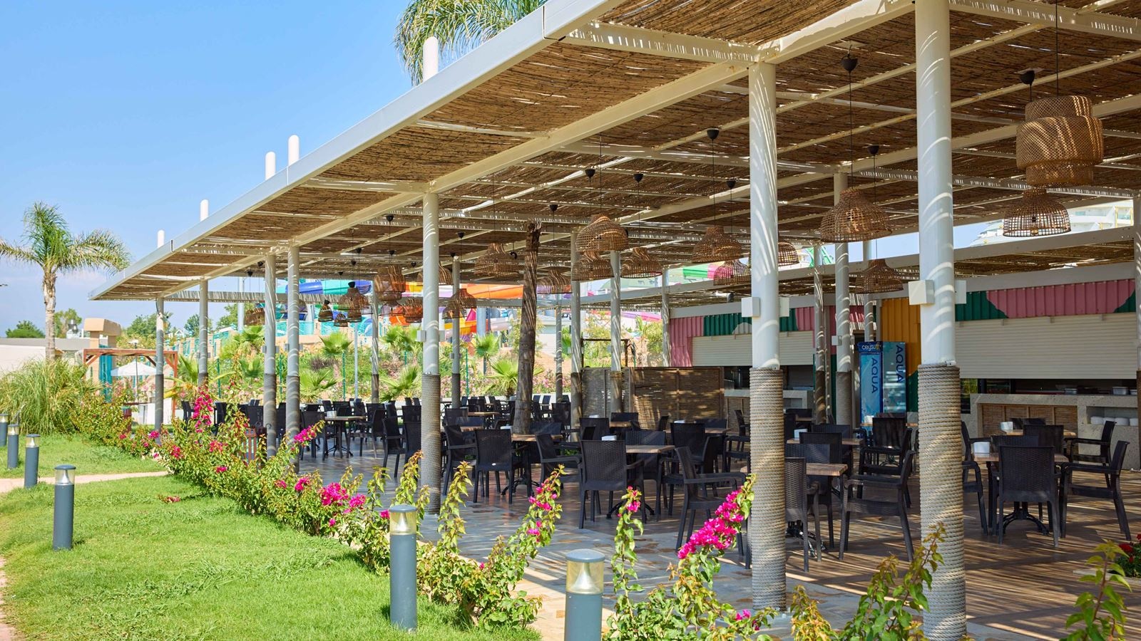 restaurants-beach-food-court