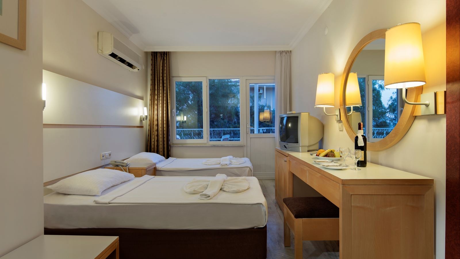 rooms-standard-room