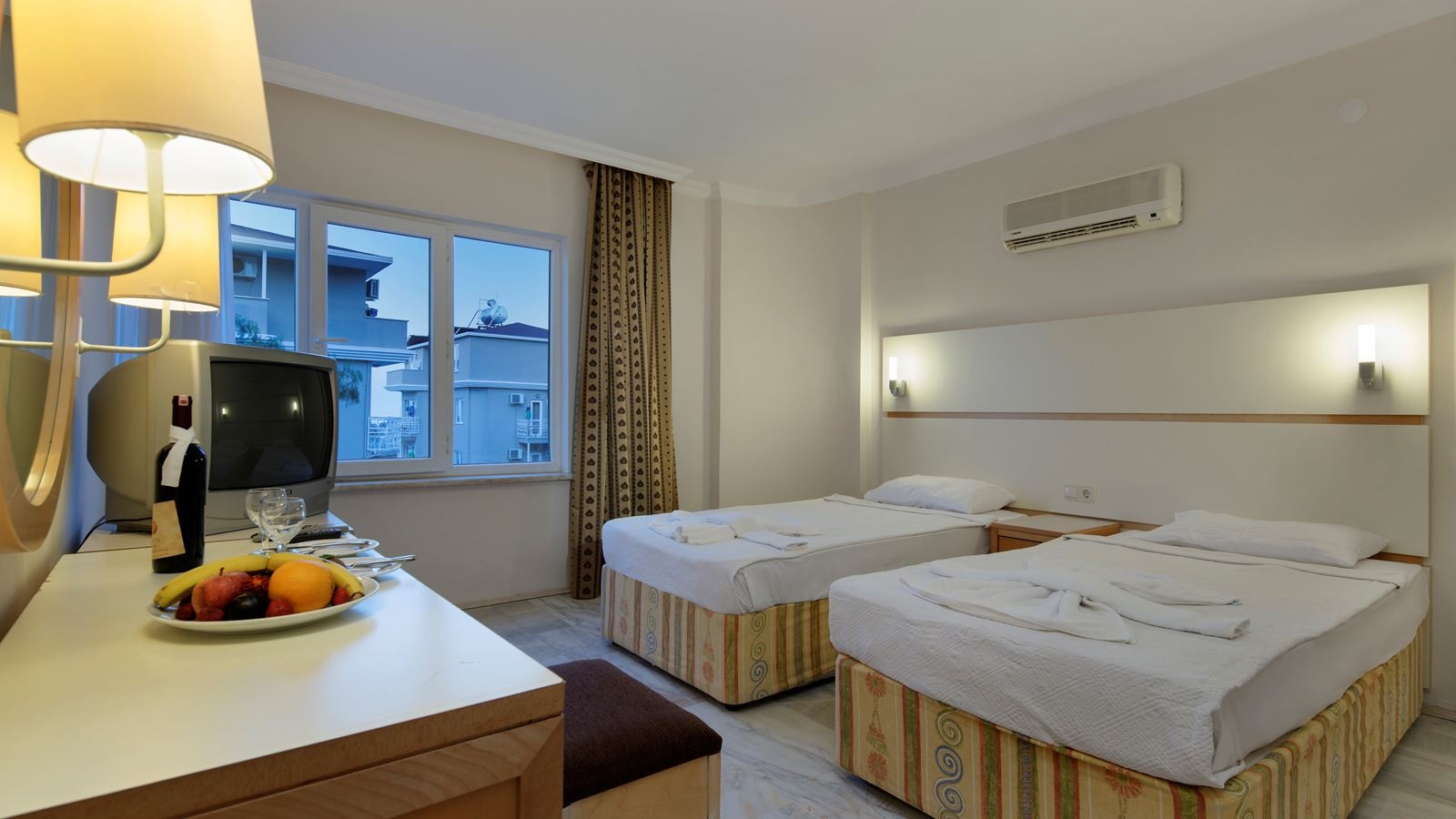 rooms-standard-room