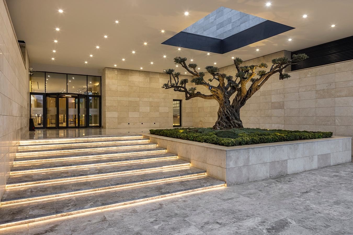 general-main-building