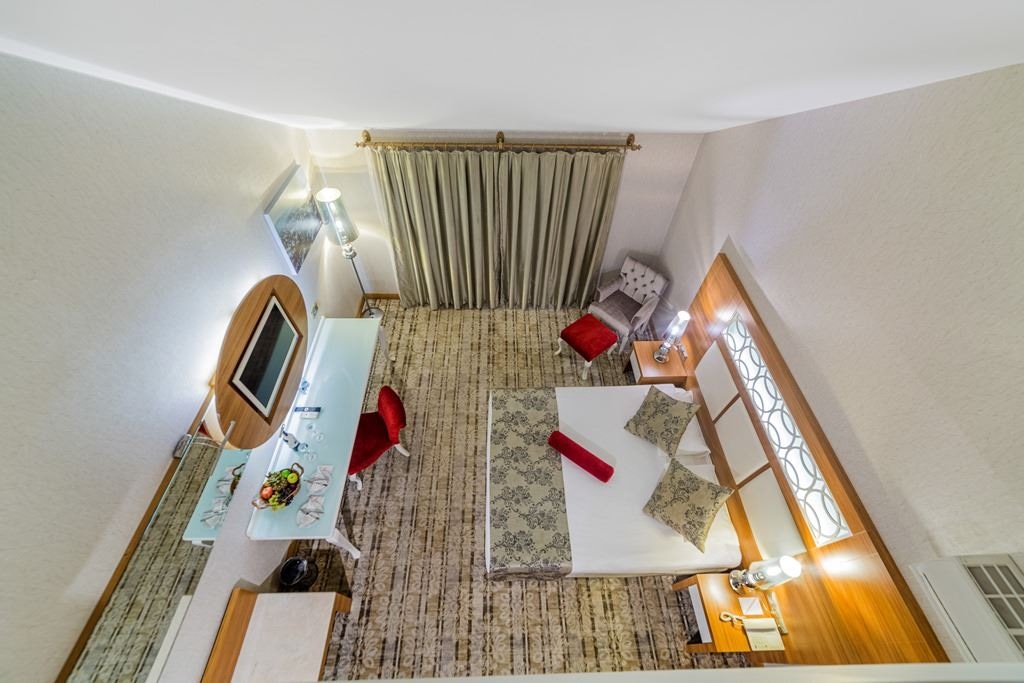 rooms-main-building-family-room-2-bedrooms