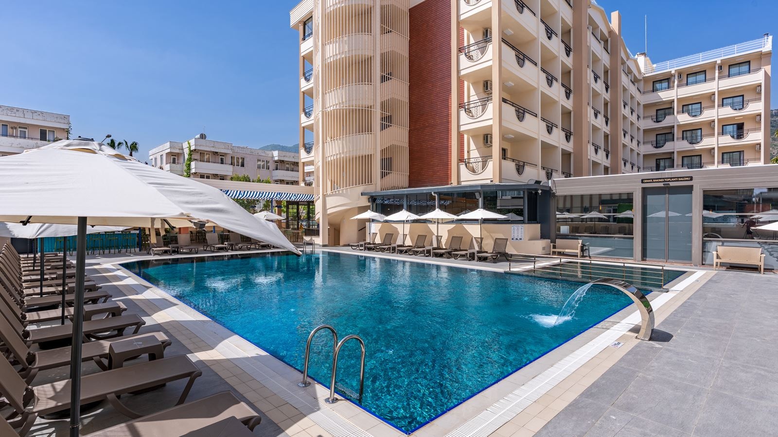 pools-outdoor-pool