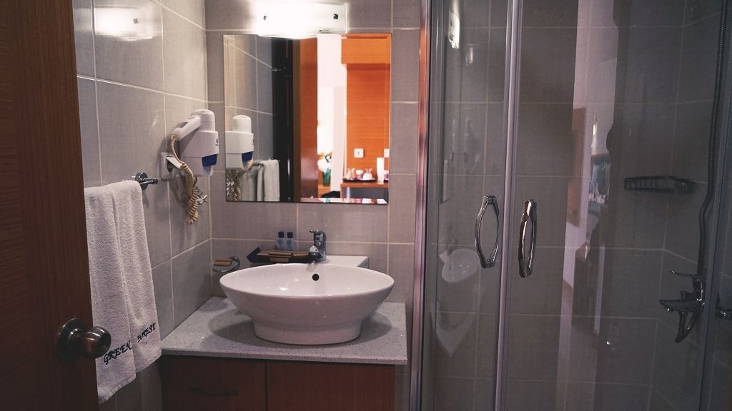 rooms-standard-room-land-view