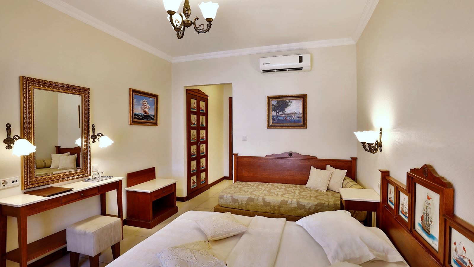 rooms-anex-building-promo-room