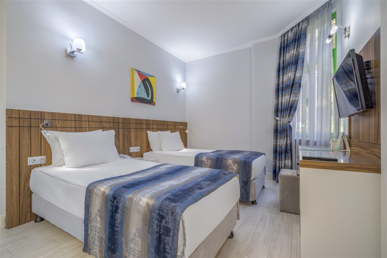 rooms-bungalow-family-room